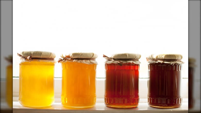 Different types of honey