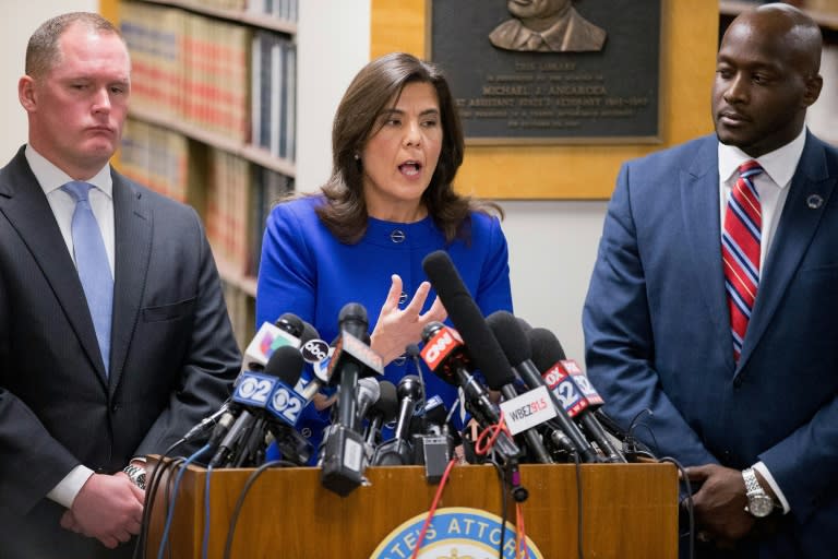 Cook County State's Attorney Anita Alvarez speaks to the media about Chicago police officer Jason Van Dyke following a bond hearing for Van Dyke at the Leighton Criminal Courts Building on November 24, 2015 in Chicago, Illinois