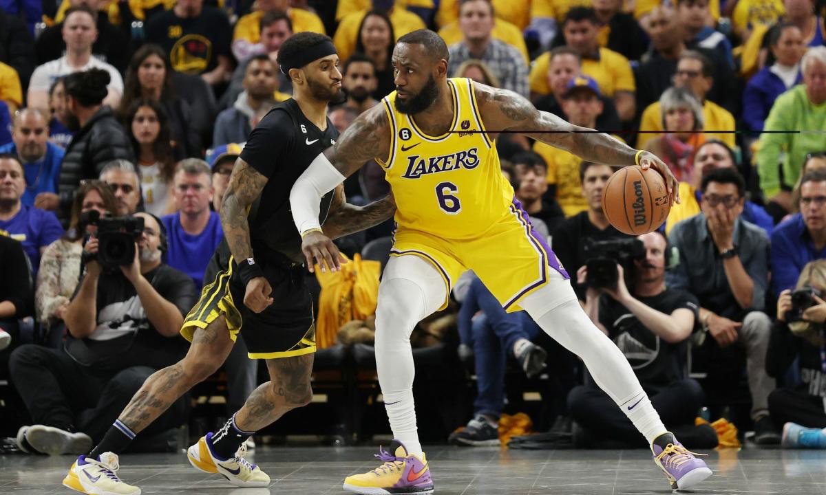 Who Wears Short Shorts? LeBron James Does - WSJ