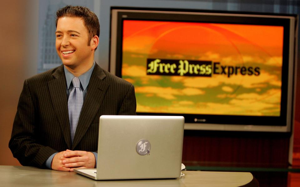 Anchor Mike Brookbank, shown here in 2009, helmed the "First Forecast Mornings" newscasts on CBS 62, which were done with the help of the Detroit Free Press and WWJ-AM (950) radio.