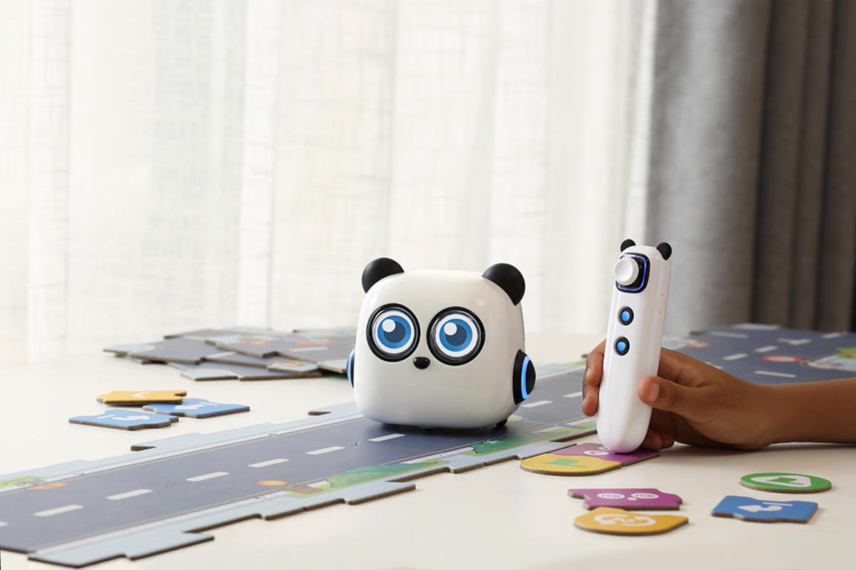 mTiny robot review: Screen-free coding for kids