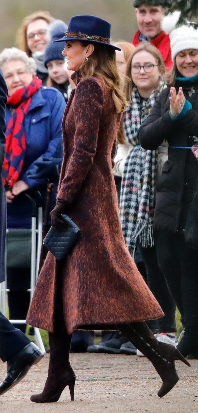 Kate Middleton wears the Hicks & Brown Suffolk Fedora in Navy (Credit: Getty)