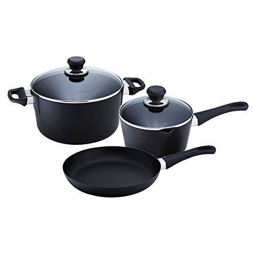 9) Classic 5 pc. Cookware Set