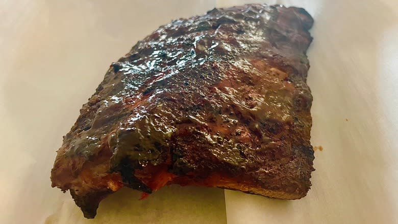 chilis ribs on parchment