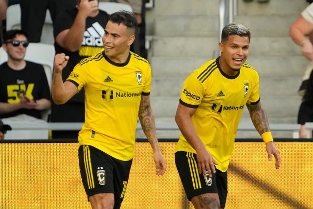 Cucho Hernandez scores goal for Columbus Crew vs. FC Cincinnati