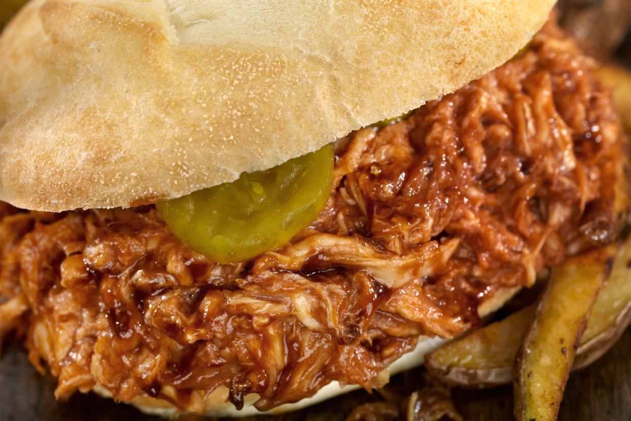 Barbecue pulled chicken sandwich