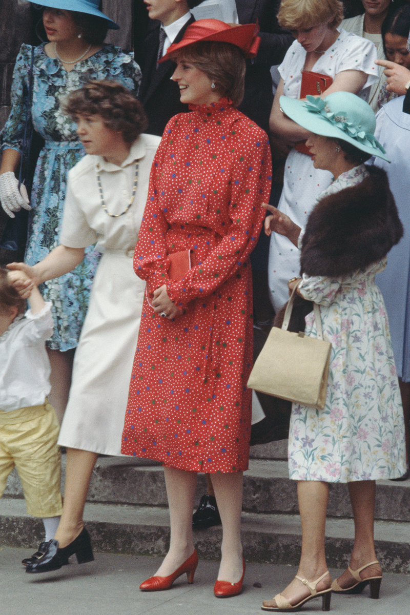 <p>Here's another one of Princess Diana's best coordinated wedding numbers, smashing the age-old 'rule' that guests can't wear red.</p>