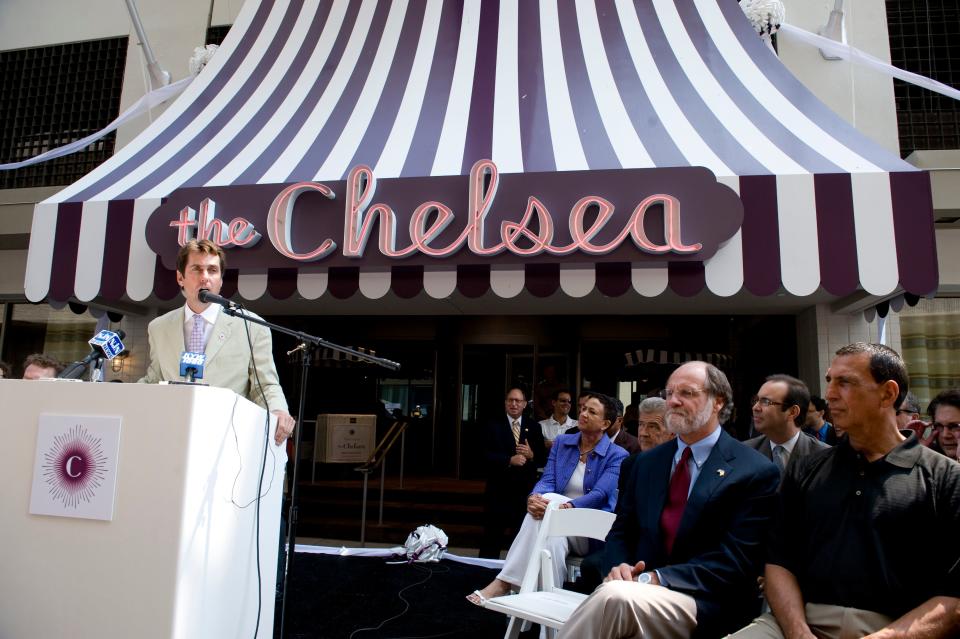 Curtis Bashaw speaks at the opening of the Chelsea Hotel in Atlantic City in 2008.
