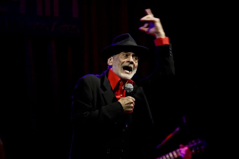 A 25 años de su primer disco de tangos, Daniel Melingo celebra el aniversario con una serie de shows en Café Berlín