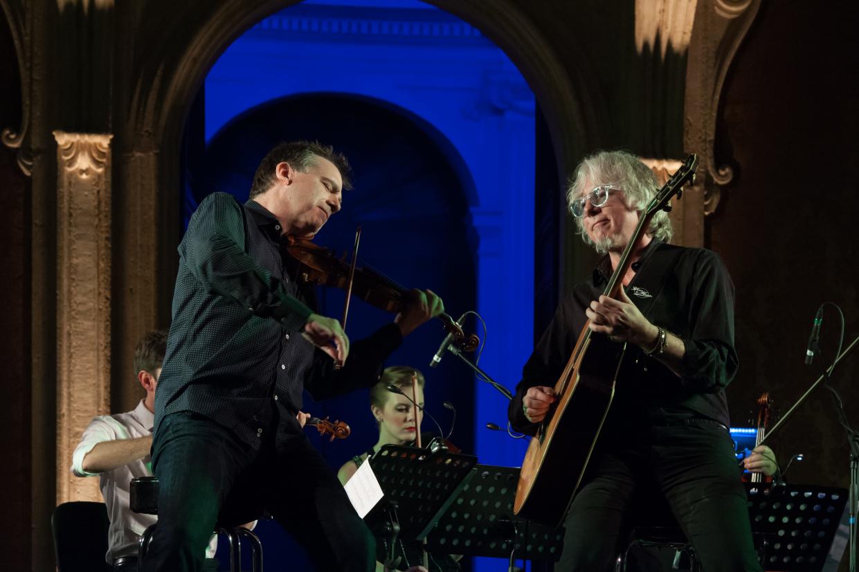 R.E.M.'s Mike Mills and Grammy-nominated violinist Robert McDuffie