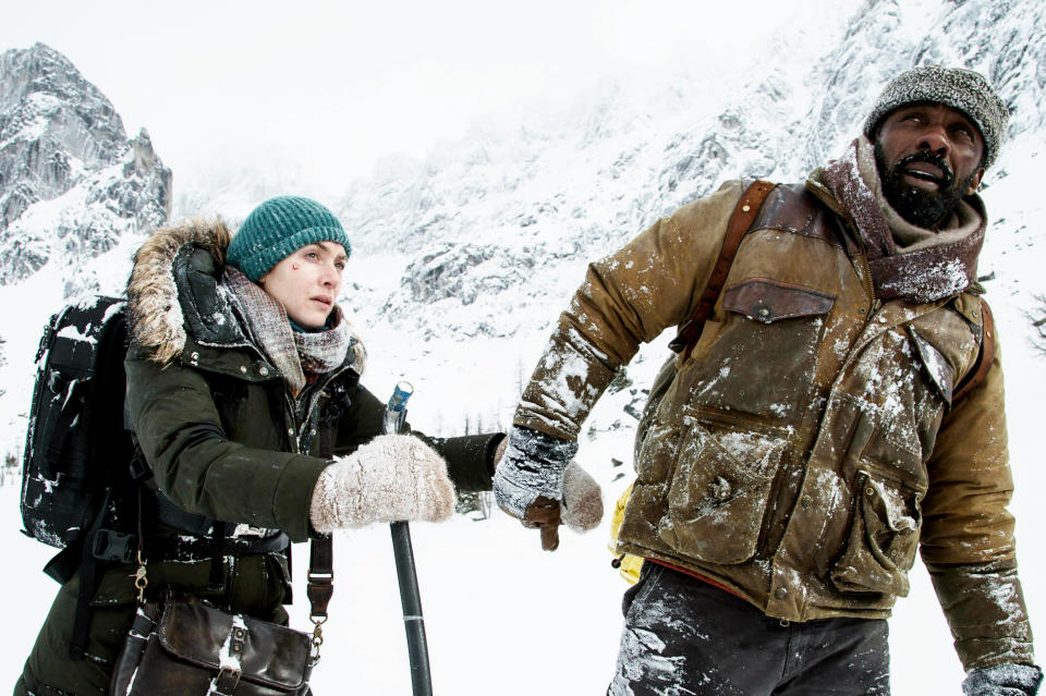 THE MOUNTAIN BETWEEN US, from left, Kate Winslet, Idris Elba, 2017. ph: Kimberly French. TM and copyright ©20th Century Fox Film Corp. All rights reserved/courtesy Everett Collection.