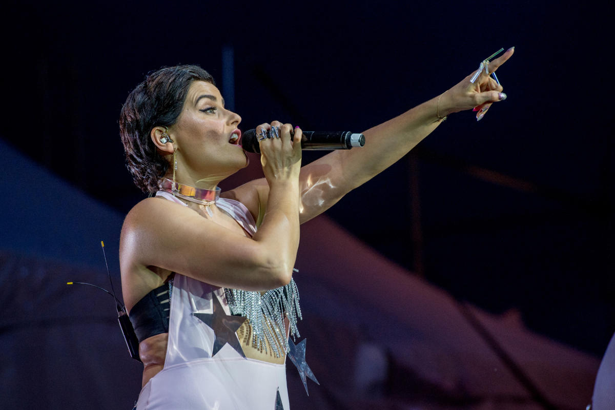 Nelly Furtado Picks Up Where She Left Off With First HitPacked