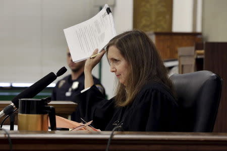 Judge Barbara Jaffe presides in New York State Supreme Court where attorney Steven Wise (not pictured), President of the animal rights group Nonhuman Rights Project, was arguing a case in the Manhattan borough of New York City May 27, 2015. REUTERS/Richard Drew/Pool