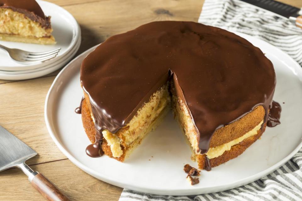 Massachusetts: Boston Cream Pie