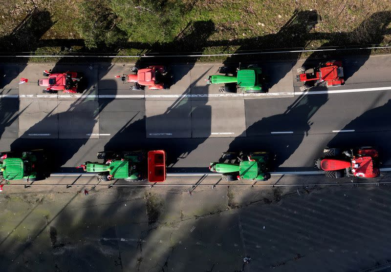 Polish farmers block German border motorway to protest EU agriculture laws