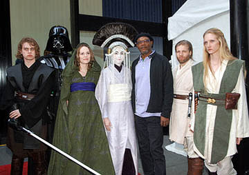 Samuel L. Jackson communes with the festive at the NY premiere of 20th Century Fox's Star Wars: Episode III