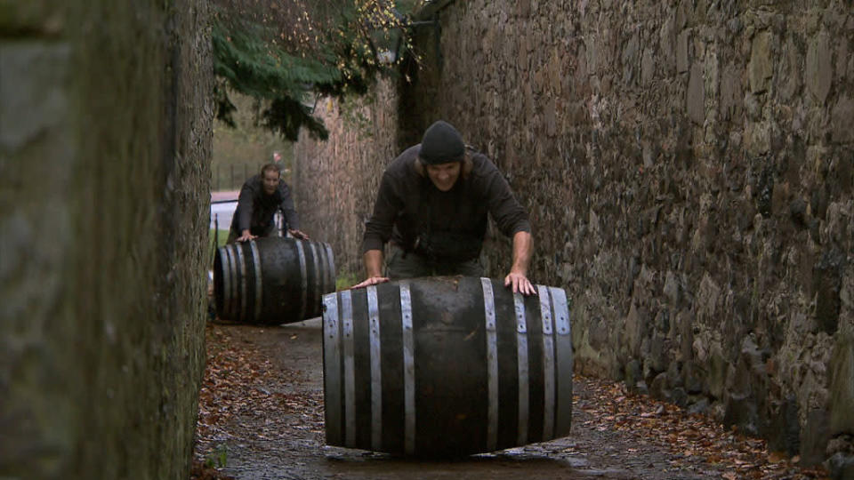 "The Amazing Race" -- "Working Our Barrels Off"