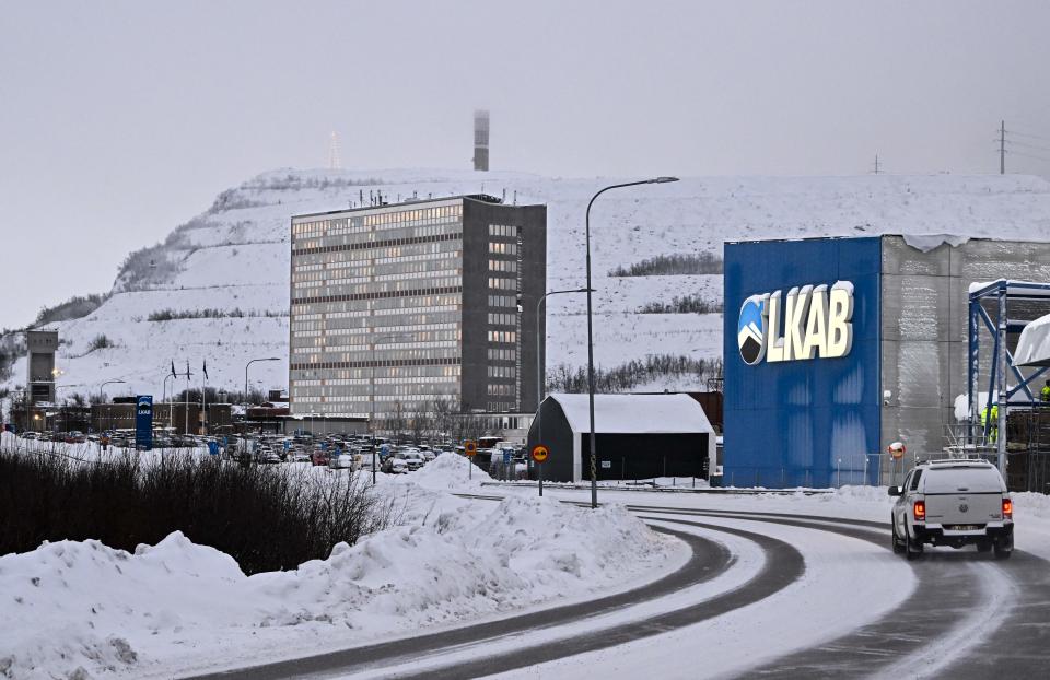 Picture taken on January 12, 2023 shows a view of the iron mine of Swedish state-owned mining company LKAB in Swedens northernmost city Kiruna. - Europe's largest known deposit of rare earth elements -- key for the production of electric cars -- has been discovered in Sweden's far north, Swedish mining company LKAB said. - Sweden OUT (Photo by Jonas EKSTROMER / TT News Agency / AFP) / Sweden OUT (Photo by JONAS EKSTROMER/TT News Agency/AFP via Getty Images)
