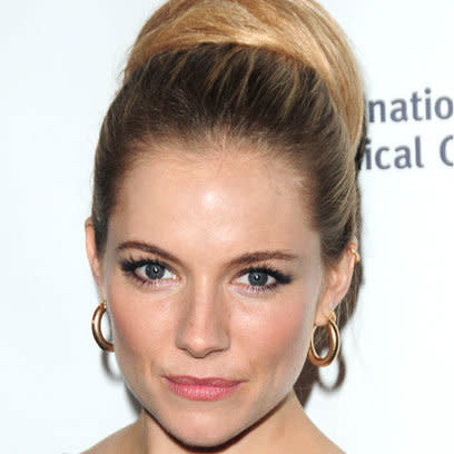 Sienna Miller: Glamorous Updos Hair Trend