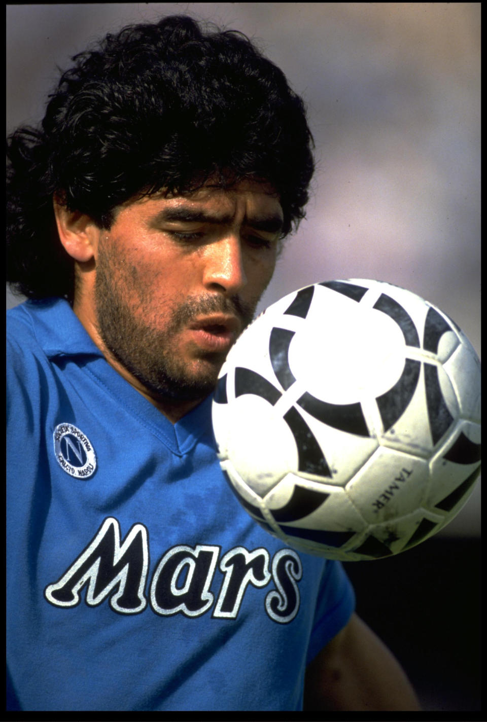 <p><b>Diego Maradona</b><br><b>1984:</b> Barcelona to Napoli for £5m </p>