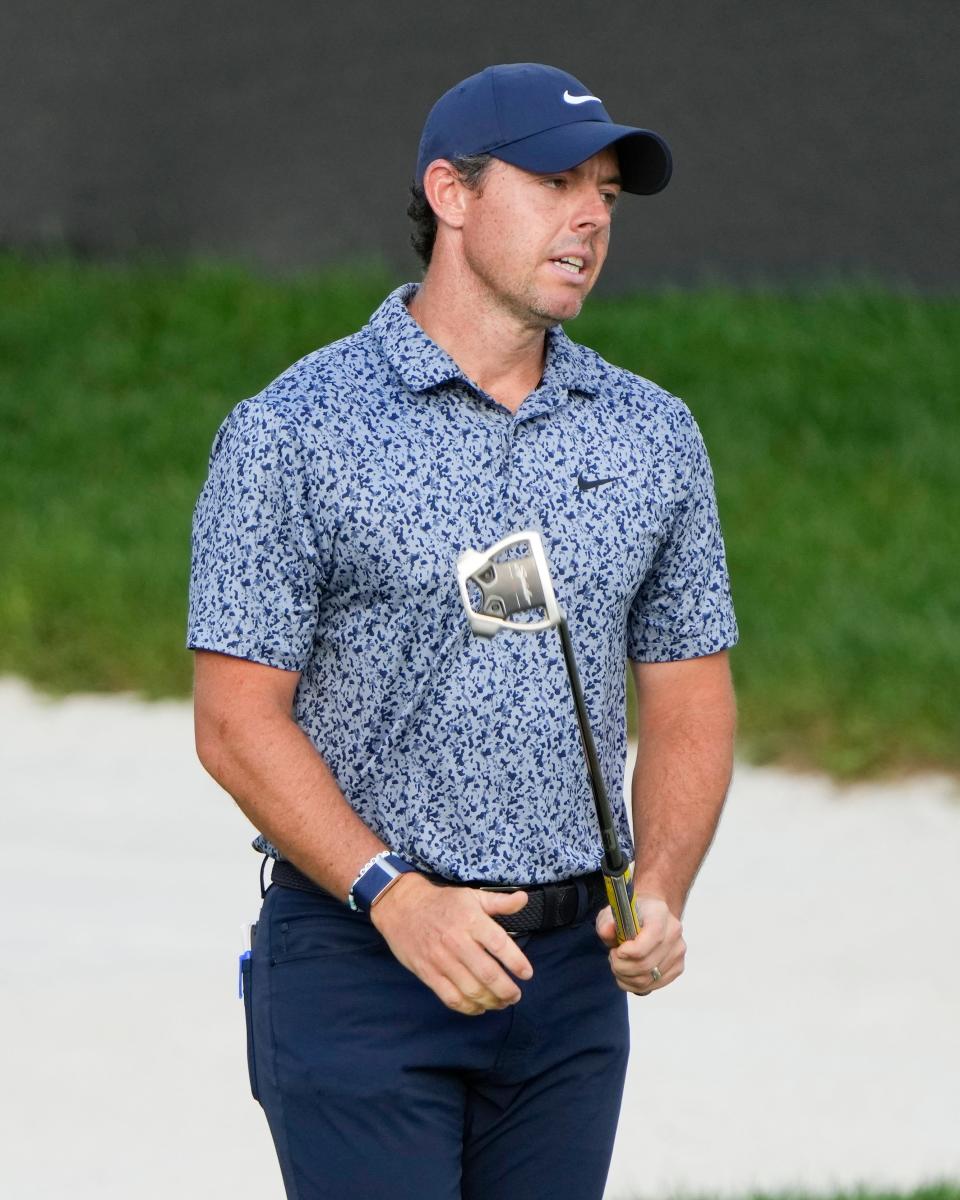 Rory McIlroy agonizies over the miss of a birdie putt attempt at the 18th hole at Bay Hill on Sunday. McIlroy tied for second, one shot behind Kurt Kitayama.