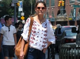 Katie Holmes Kept Quiet In Dodgy Scientology Audit Sessions