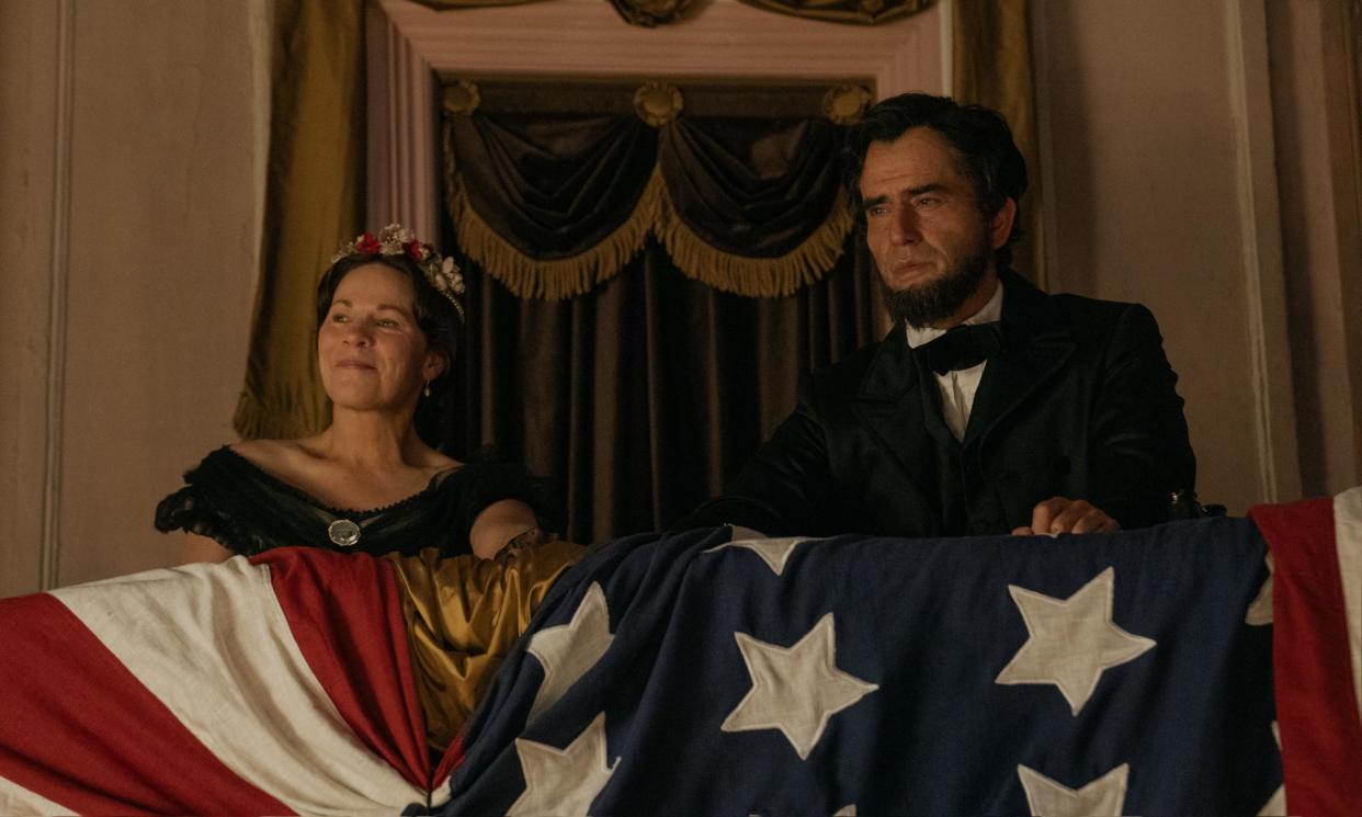 <span>Lili Taylor and Hamish Linklater as the Lincolns in Manhunt.</span><span>Photograph: Chris Reel/Apple TV+</span>