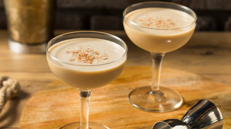 brandy alexander served in coupe