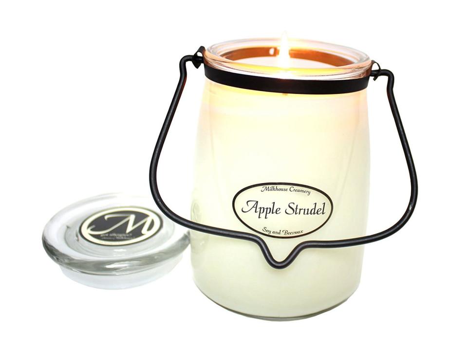 Apple Strudel Candle