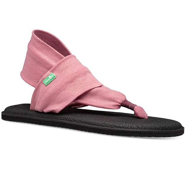 These Cushioned Sandals Are Made from Old Yoga Mats, and Thousands of  Shoppers Love Them
