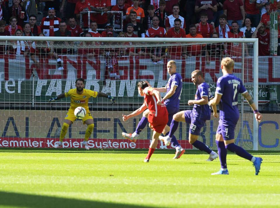 Spitzenteams patzen! Lautern schockt VfL - 1860 sieglos