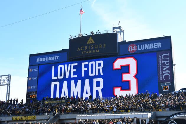 Pittsburgh, PA, USA. 19th Aug, 2023. Aug. 19, 2023: Damar Hamlin #3 during  the Pittsburgh Steelers vs Buffalo Bills preseason game in Pittsburgh PA at  Acrisure Stadium. Brook Ward/AMG. (Credit Image: ©