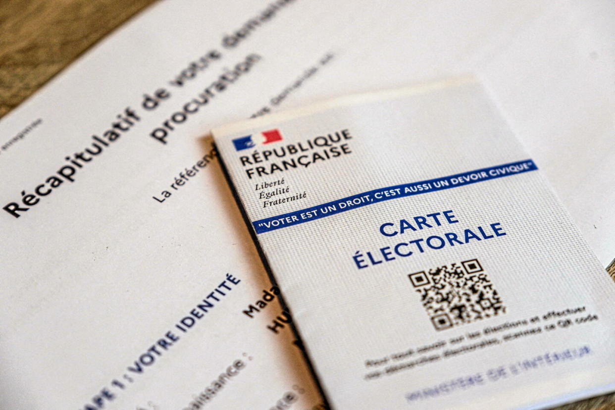 Le nombre de procurations de vote pour les élections législatives anticipées dépasse déjà celui de 2022, à quatre jours du début du scrutin.  - Credit:Hubert Psaila Marie / ABACA