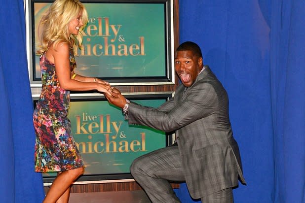 The Evolution Of Michael Strahan From Nfl Star To Morning Tv Host Photos 