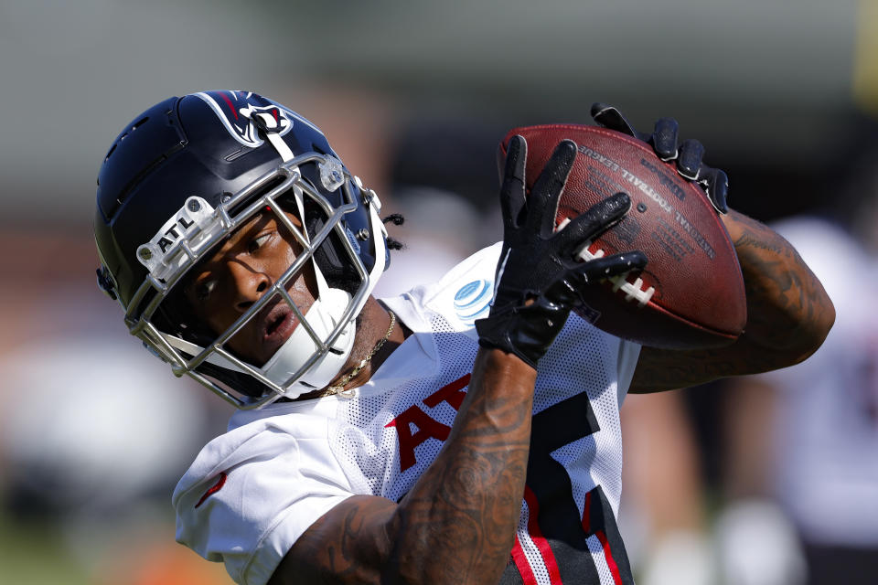 FLOWERY BRANCH, GA - JULY 28: Cameron Batson #16 of Atlanta Falcons during a training camp practice on July 28, 2022 at IBM Performance Field in Flowery Branch, Georgia. (Photo by Todd Kirkland/Getty Images)