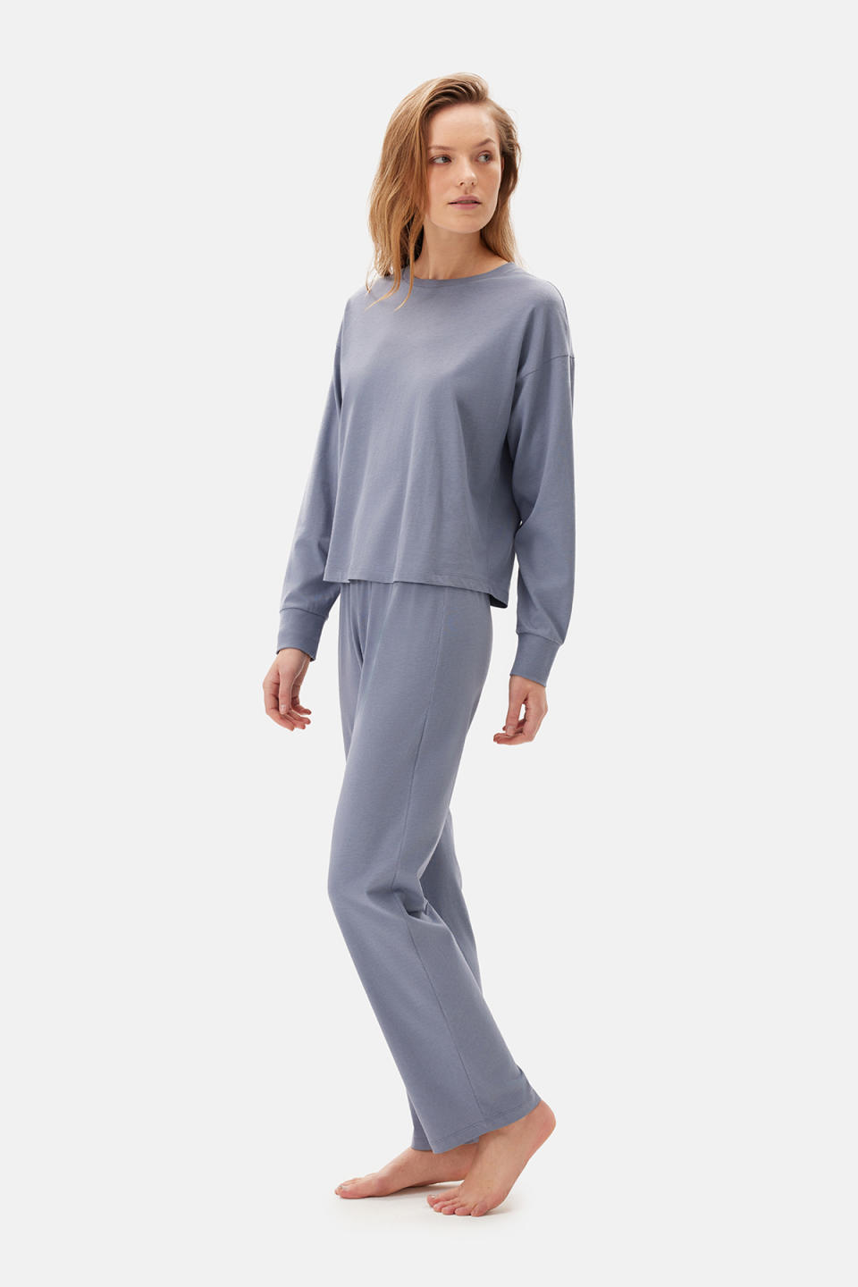 Material science company Hologenix has teamed with Turkish underwear apparel brand Dagi to introduce eco-friendly sleep sets utilizing Hologenix’s Celliant Viscose, the first in-fiber sustainable viscose infrared solution promoting better sleep. 