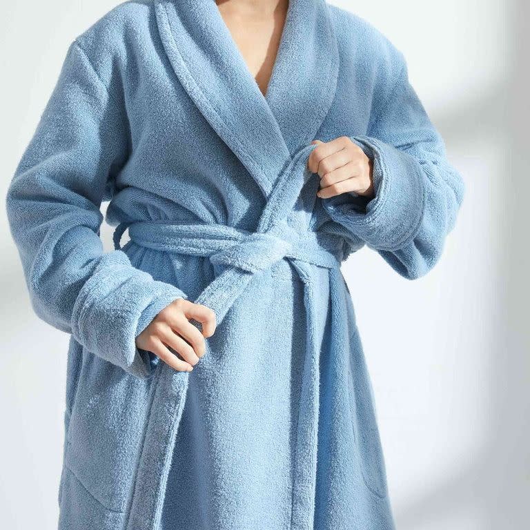 <p><a href="https://go.redirectingat.com?id=74968X1596630&url=https%3A%2F%2Fwww.brooklinen.com%2Fproducts%2Fsuper-plush-robe&sref=https%3A%2F%2Fwww.thepioneerwoman.com%2Fholidays-celebrations%2Fgifts%2Fg43478361%2Fmothers-day-gifts-for-wife%2F" rel="nofollow noopener" target="_blank" data-ylk="slk:Shop Now;elm:context_link;itc:0;sec:content-canvas" class="link rapid-noclick-resp">Shop Now</a></p><p>Brooklinen Super-Plush Robe</p><p>brooklinen.com</p><p>$99.00</p><span class="copyright">Brooklinen</span>