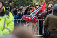 <p>“White Lives Matter” rally on Oct. 28, 2017 in Shelbyville, Tenn. (Photo: Joe Buglewicz/Getty Images) </p>