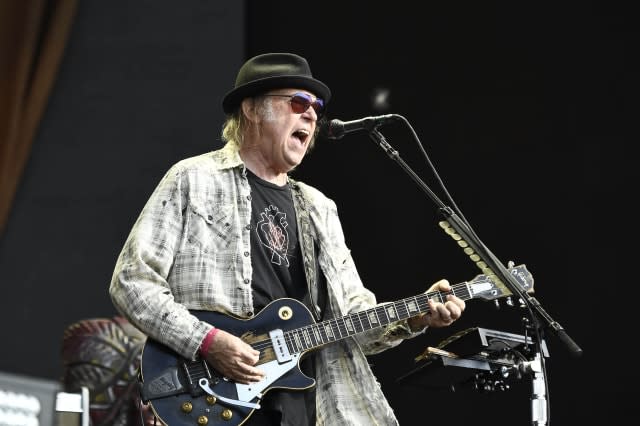 Neil Young sues the Donald Trump Campaign - 8/4/20