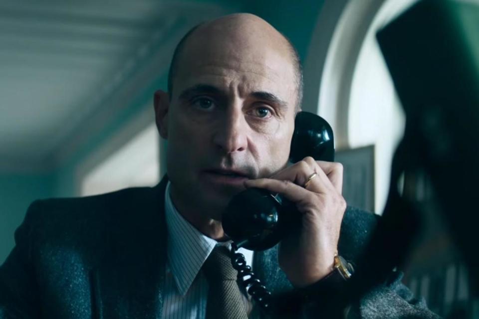 Negotiator: Mark Strong as Max Vernon