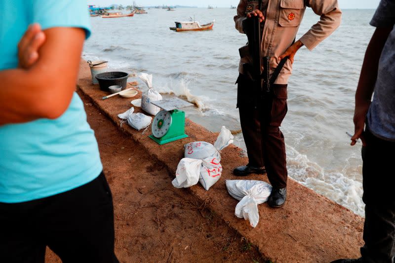 The Wider Image: Mining tin from the sea