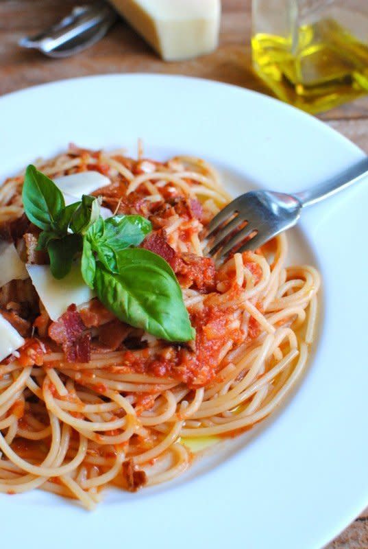 <strong>Get the <a href="http://bevcooks.com/2011/07/quick-spaghetti-with-a-fresh-tomato-sauce/" target="_blank">Spaghetti with Fresh Tomato Sauce recipe</a> from Bev Cooks</strong>