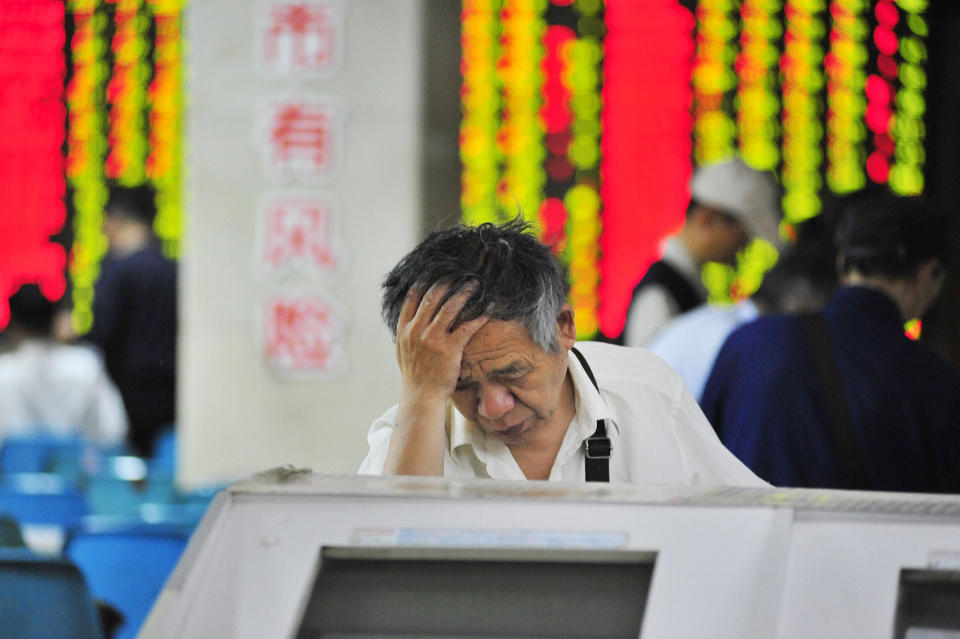 Las bolsas chinas se han visto hoy afectadas por la intensificación de la guerra arancelaria entre Estados Unidos y China. El temor a un impacto en la economía de ambos países y de todo el mundo hace ser prudentes a los inversores. Foto: Jiang Ning/VCG via Getty Images.