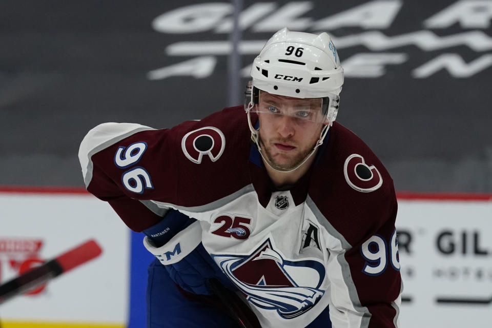 Colorado Avalanche right wing Mikko Rantanen (96) 