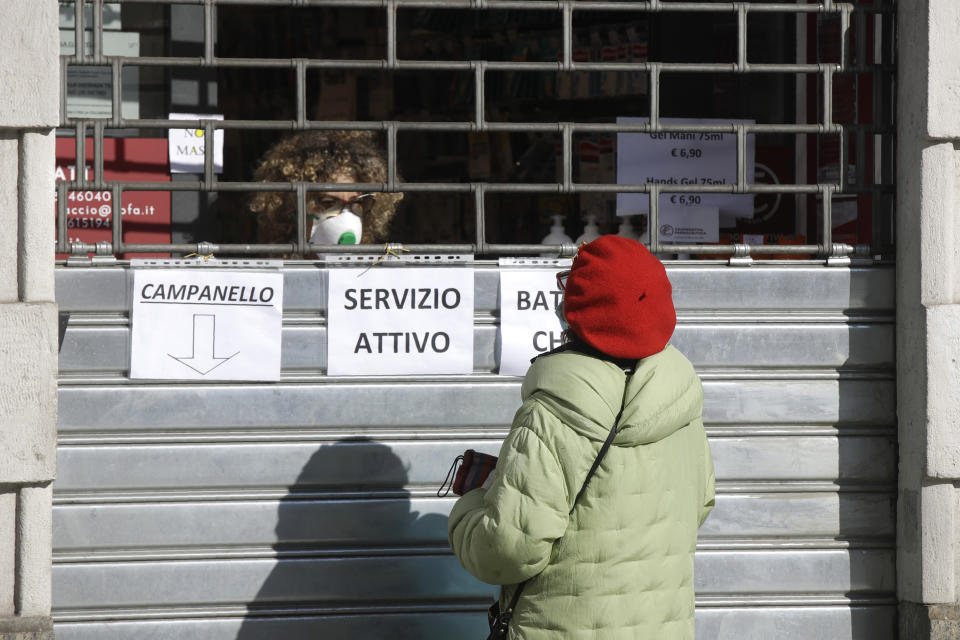 Farmacia, Milano (AP Photo/Luca Bruno)