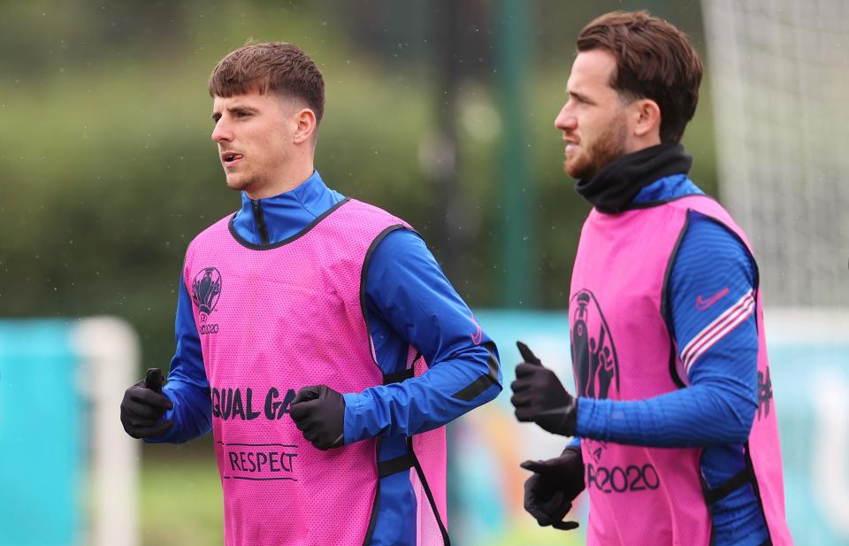 England’s Mason Mount and Ben Chilwell (Getty Images)