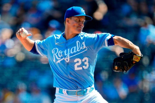 Zack Greinke Is Staying in Royals Blue