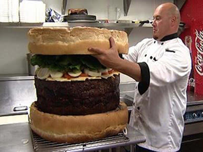 In 2009, Mallie’s Sports Grill and Bar in Southgate, MI made it into the Guinness World Records book for their 185-pound, $499 hamburger.