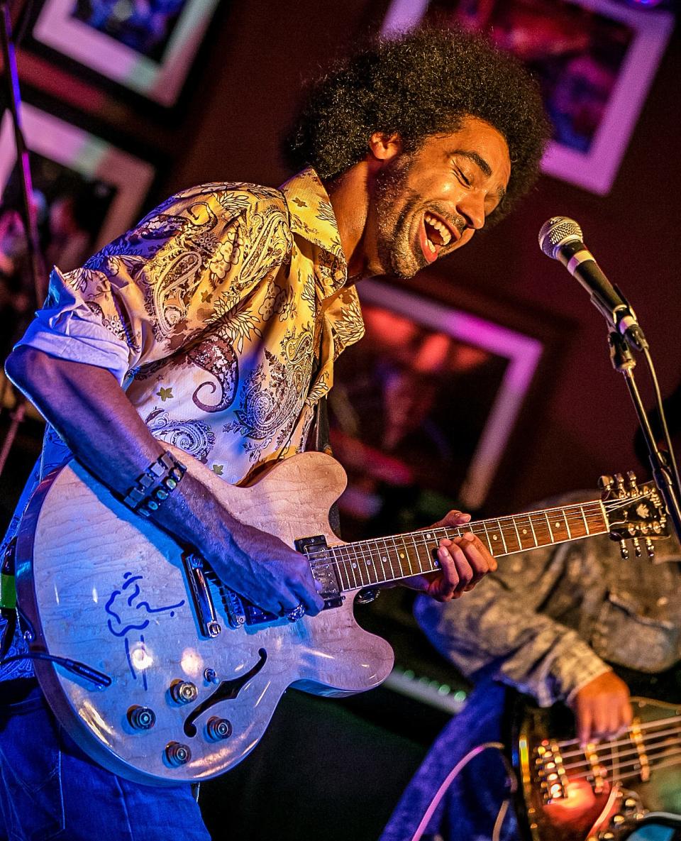 Blues guitarist Selwyn Birchwood will perform Sunday, Sept. 11 at Earl's Hideaway in Sebastian.