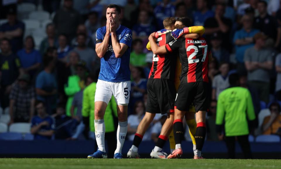 <span>Everton’s Michael Keane shows his disappointment after Luis Sinisterra’s injury-time winner.</span><span>Photograph: George Wood/Getty Images</span>